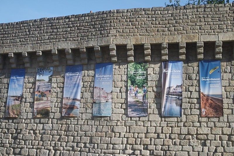 Campagne le dépaysement proche de chez vous - Kakémonos sur la cité médiévale de Guérande